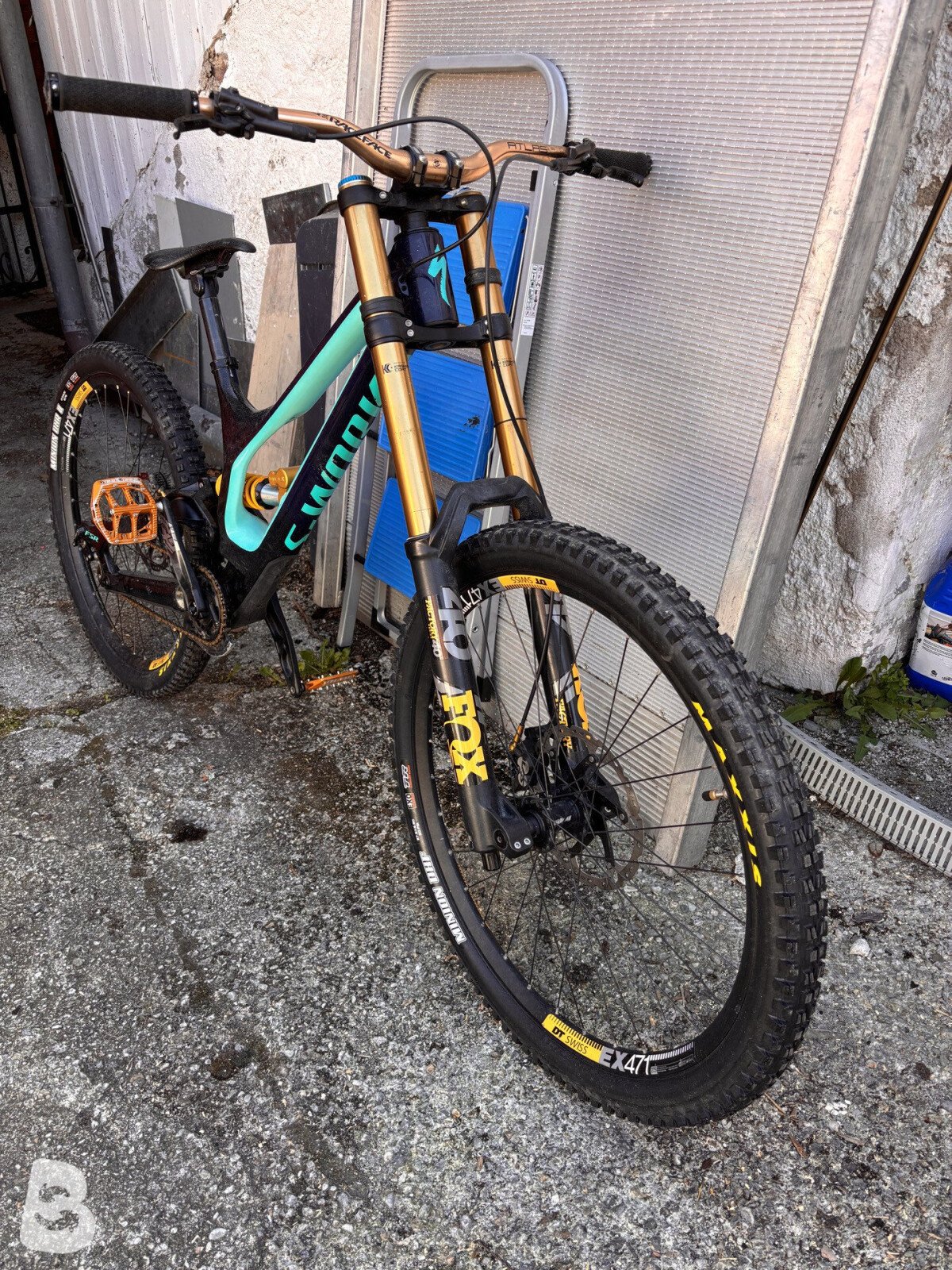 Specialized Downhill bikes: buy used & new | Bikeflip