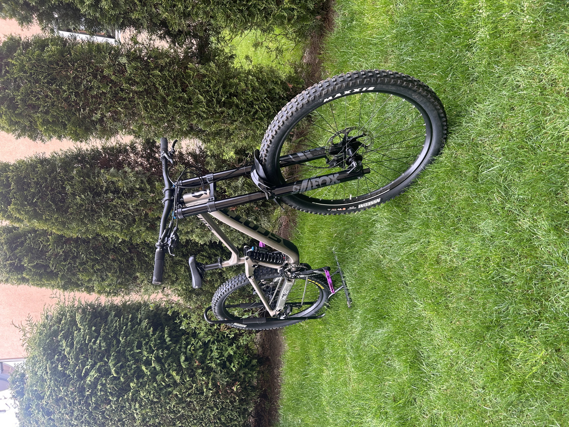 Scott Downhill bikes: buy used & new | Bikeflip Scott Downhill bikes: buy used & new | Bikeflip