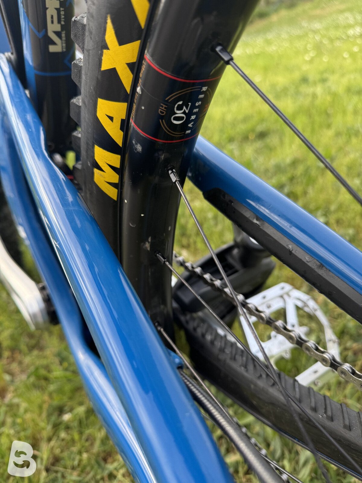 Used Santa Cruz e-MTBs: Uncompromised Emotions | Bikeflip