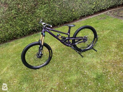 Commencal Clash 2023
