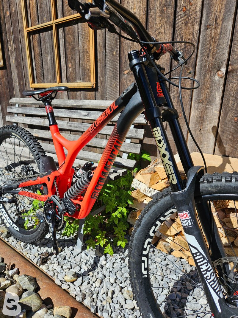 Commencal Supreme V4 Weight V4 Race Supreme V4 Commencal Supreme