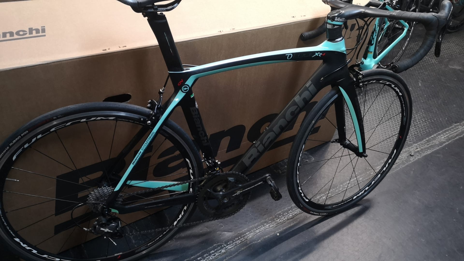 Bianchi Oltre XR4 Super Record 2019