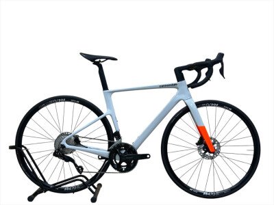 Cannondale Supersix Evo 3 Carbon Shimano 105 Di2 2023