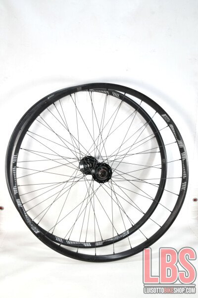 E*Thirteen Cerchi ruote e*thirteen LG1 EN Plus, 15x110mm / 12x148mm, Tubeless Ready.