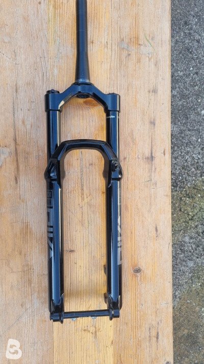 RockShox Pike Base 2023