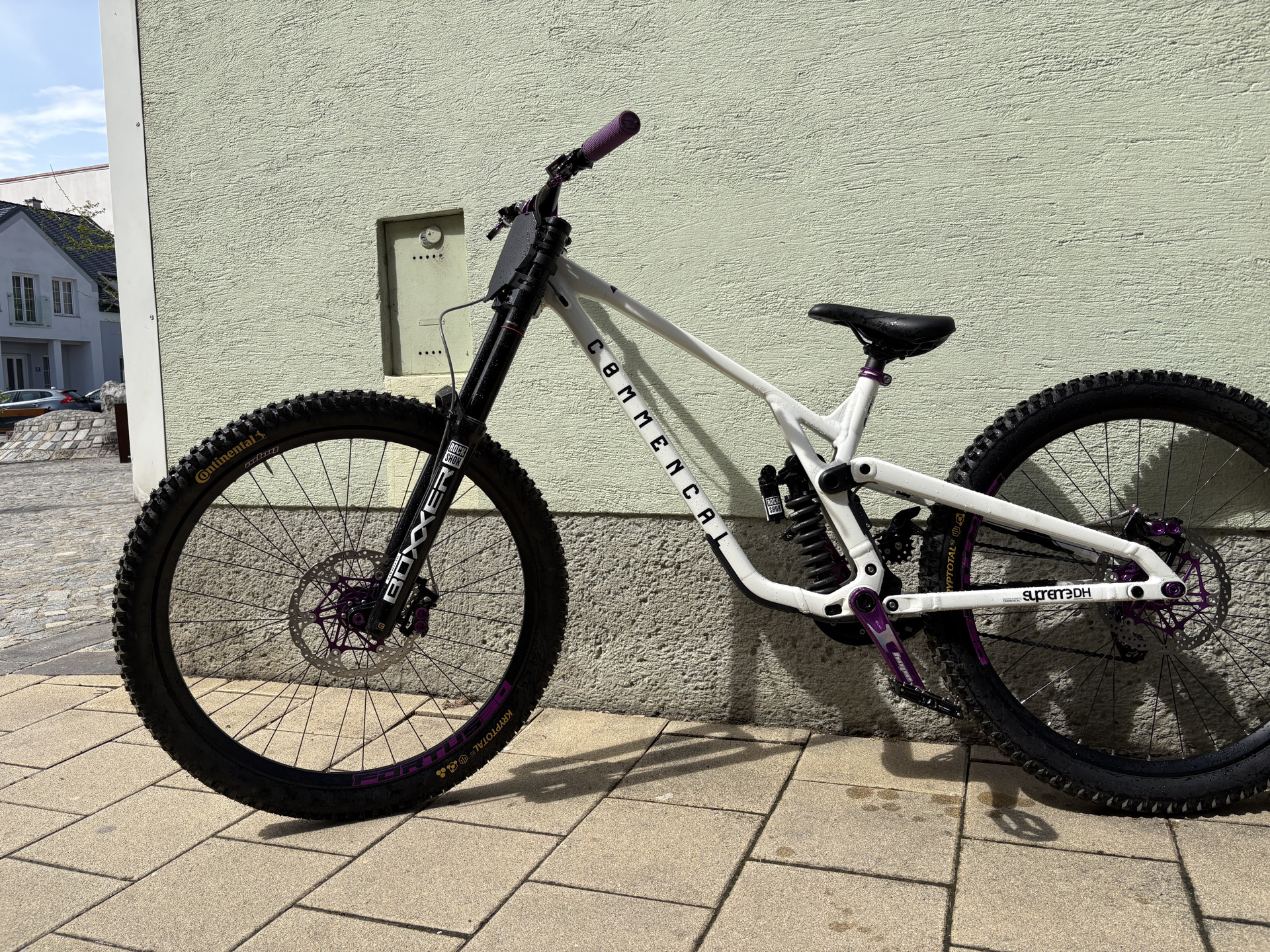 Commencal Supreme DH V5 2024