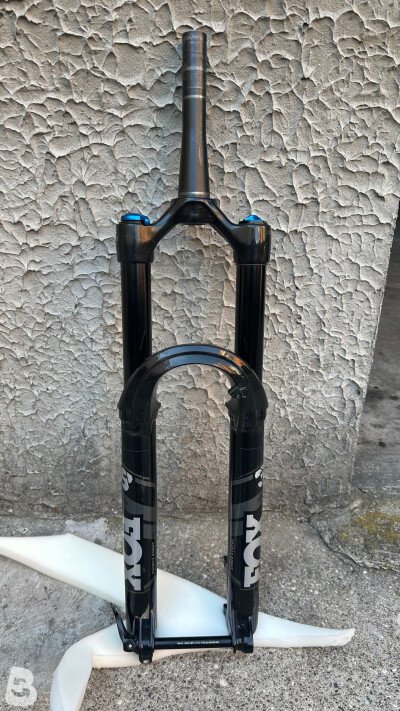Fox Performance 38 2024