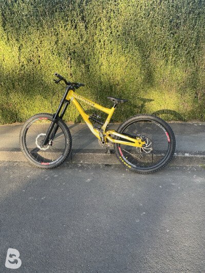 Commencal Supreme 8 2011