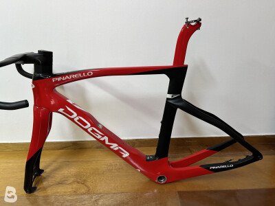 Pinarello F 2023