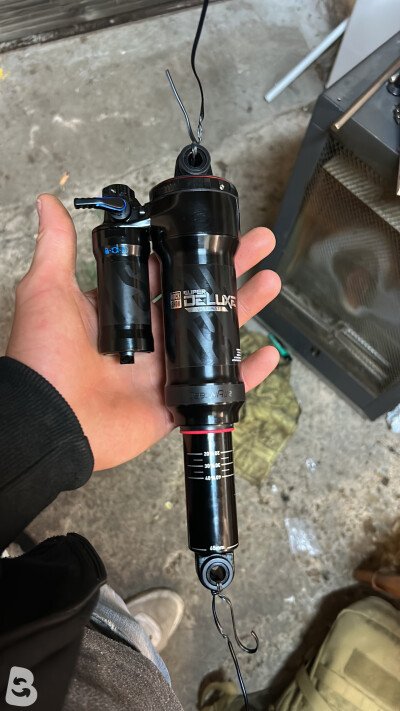 Rock Shox Super Deluxe Ultimate RCT 2022