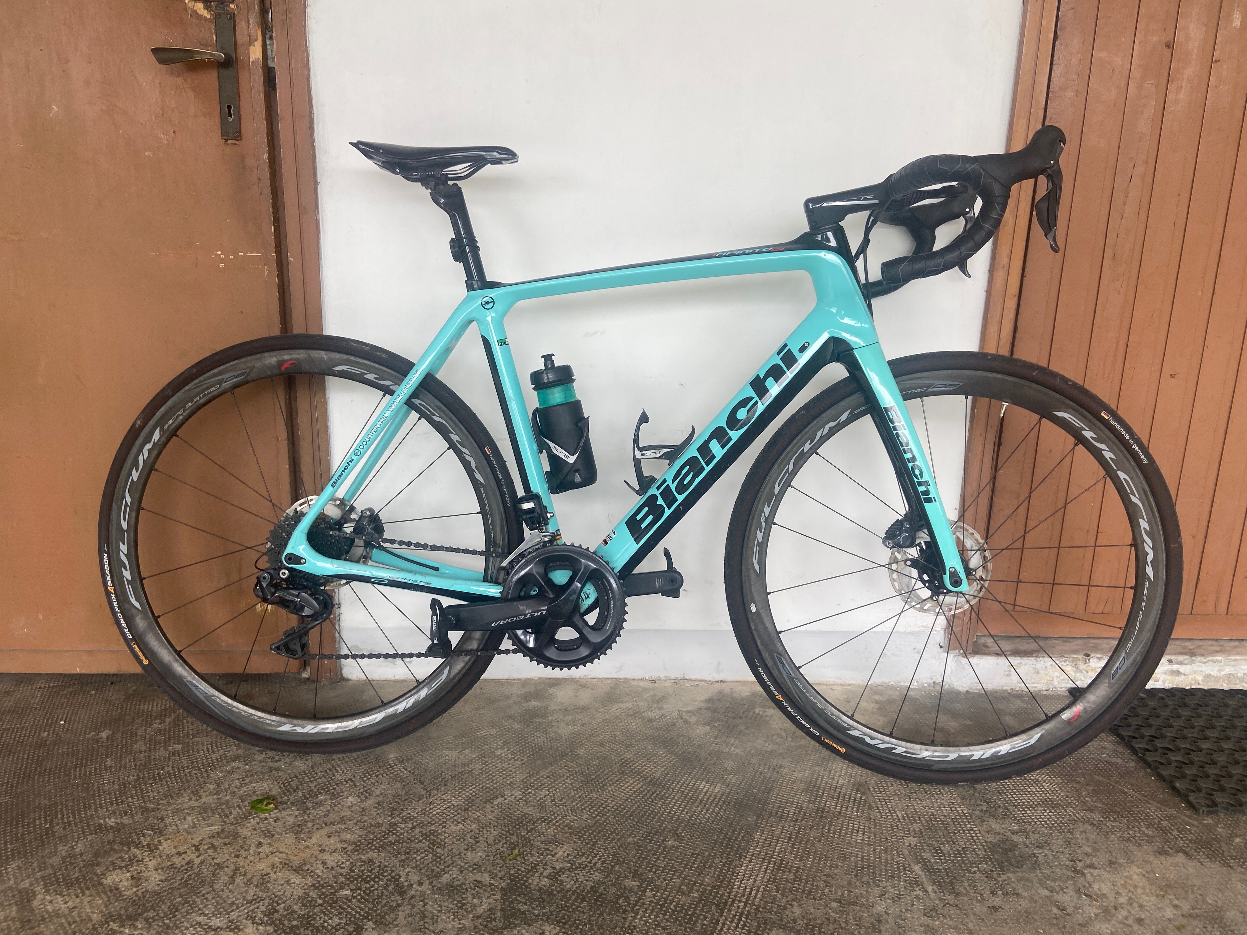 Bianchi Infinito CV Disc Ultegra Di2 2019