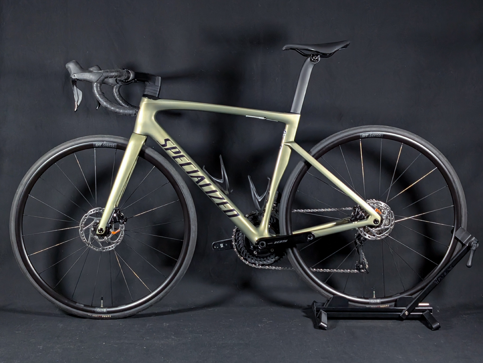 SPECIALIZEDスペシャライズドTARMAC SL7 COMP 2024年 2024 Specialized Tarmac SL7 Sport - Shimano 105 Road Bike