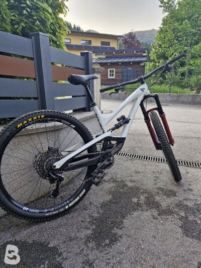 YT Industries Capra CF Pro 2019