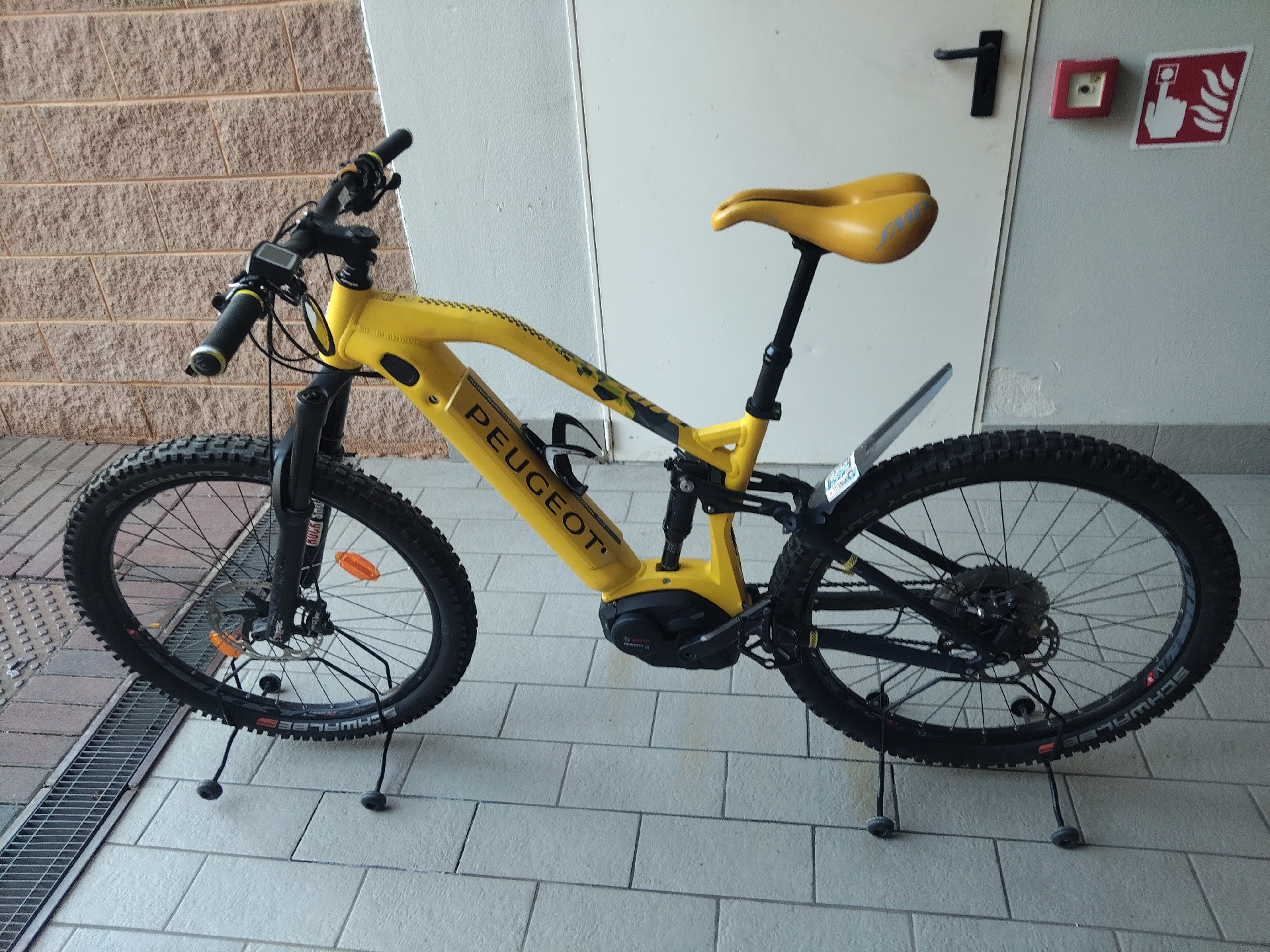 Peugeot eM02 2018