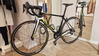 Giant Tcr Advanced 1 2016