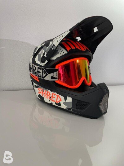 Shred Brain Box NoShock + Goggle 2018