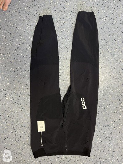 POC Rythm Resistance Black 2026