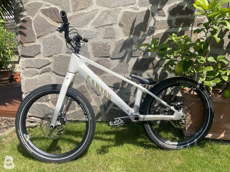 Canyon Stitched CFR Trial 2024 utilisé