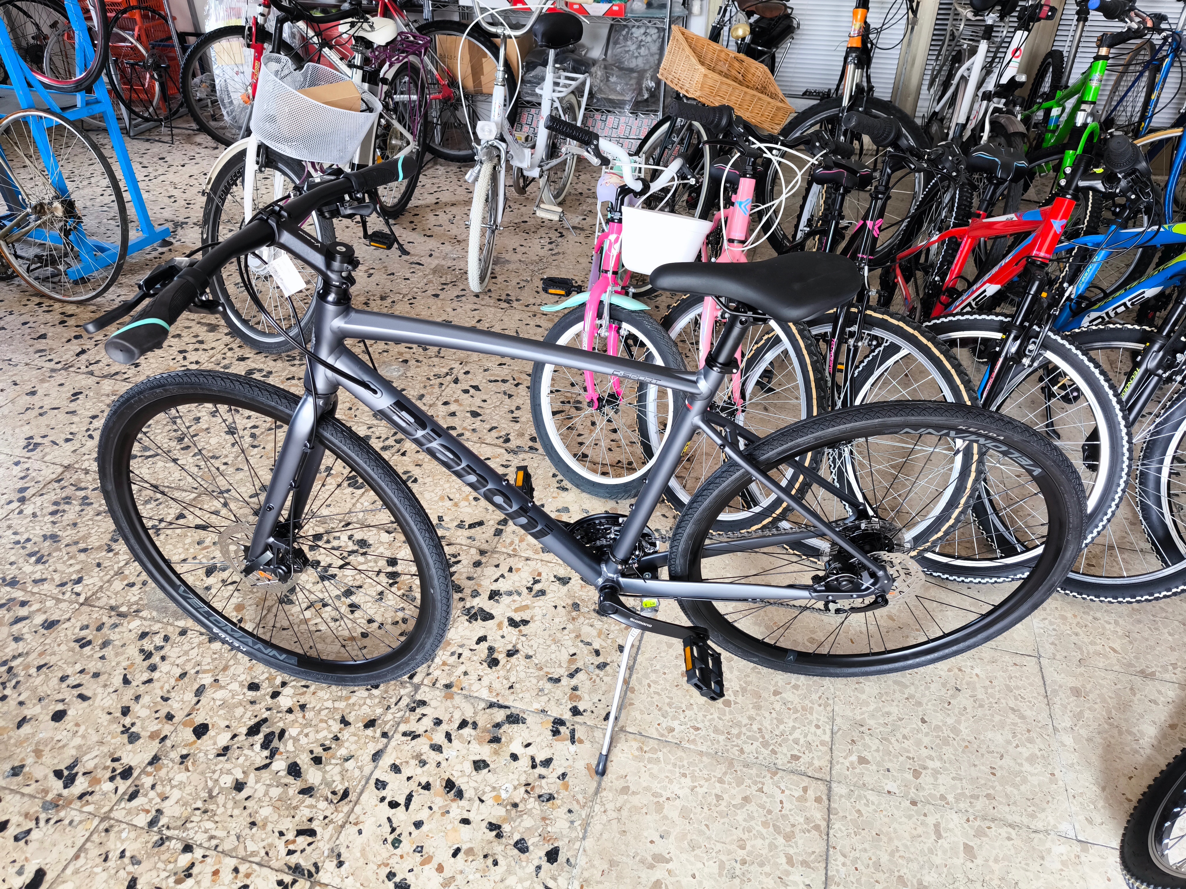 2022 Bianchi C-Sport - Bicycle Details - BicycleBlueBook.com