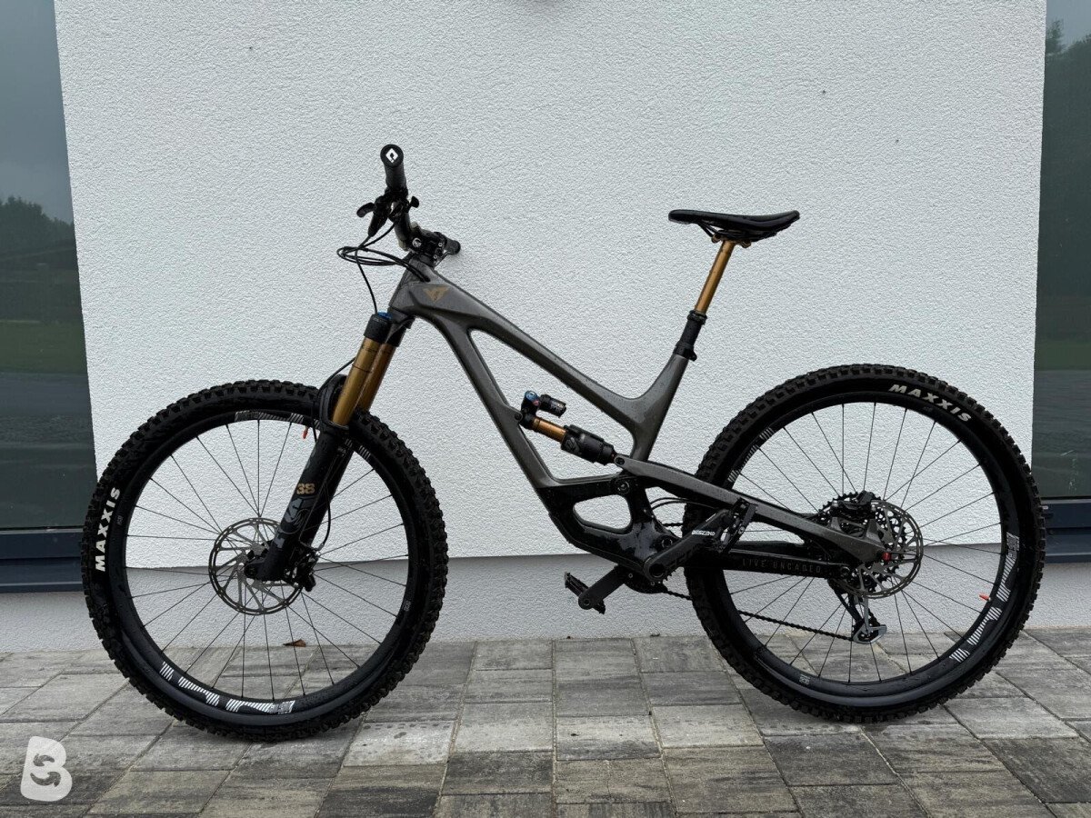 YT Industries Capra Elite 2021 used