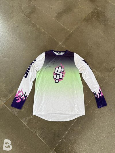 Sick! Jersey signed by Fabio Wibmer