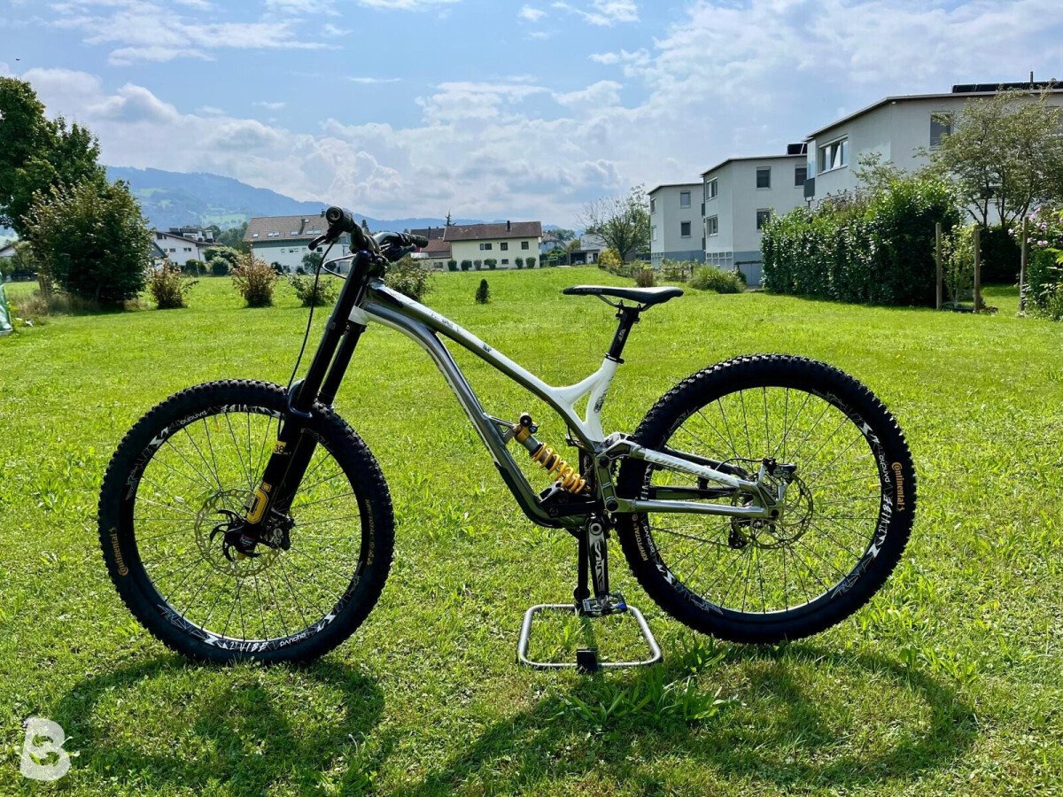 Commencal Supreme DH Worlds Edition used