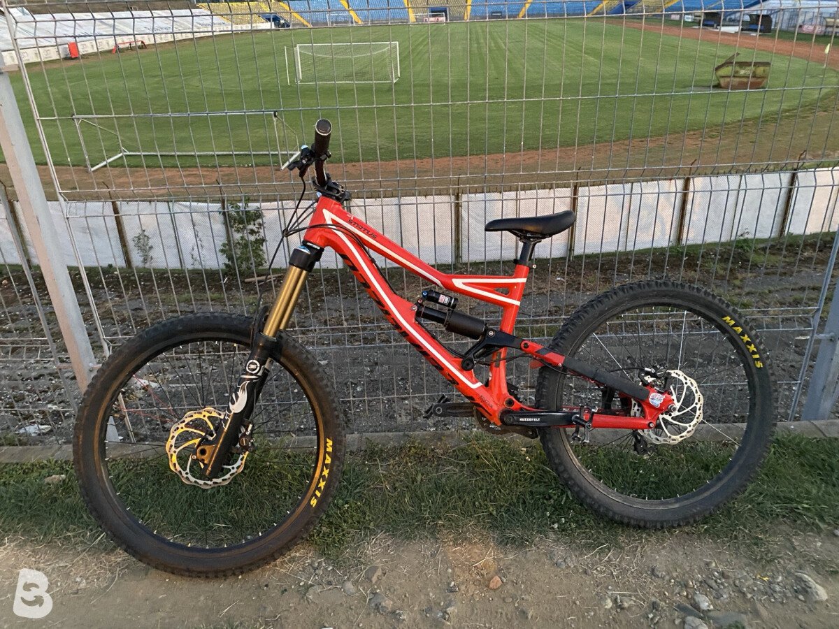 Specialized status 2014 L mtb 26 ダウンヒル 65237?$scom-pdp-gallery-image$