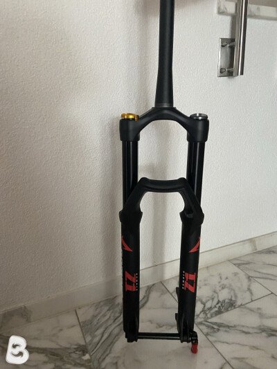 Marzocchi Bomber Z1 2024