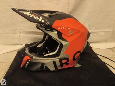 Airoh TWIST 2.0 Bit Orange Matt 2025