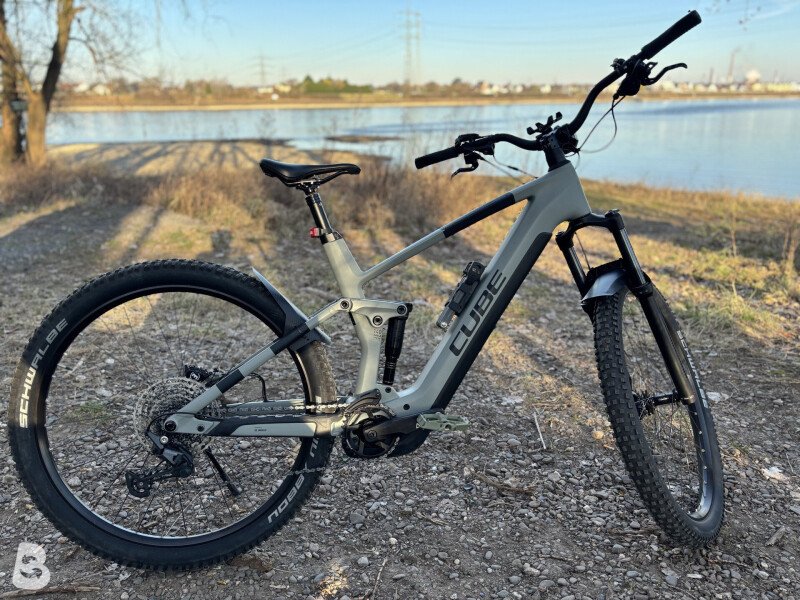 Cube Stereo Hybrid HPC 140 Pro 625 2023 used