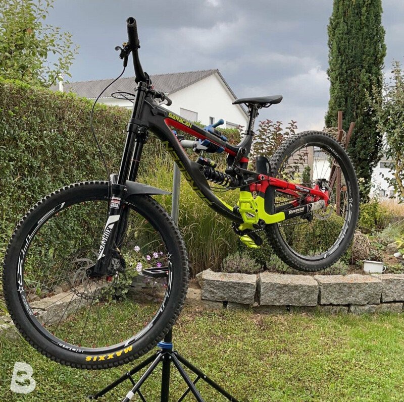 Saracen myst hot sale pro