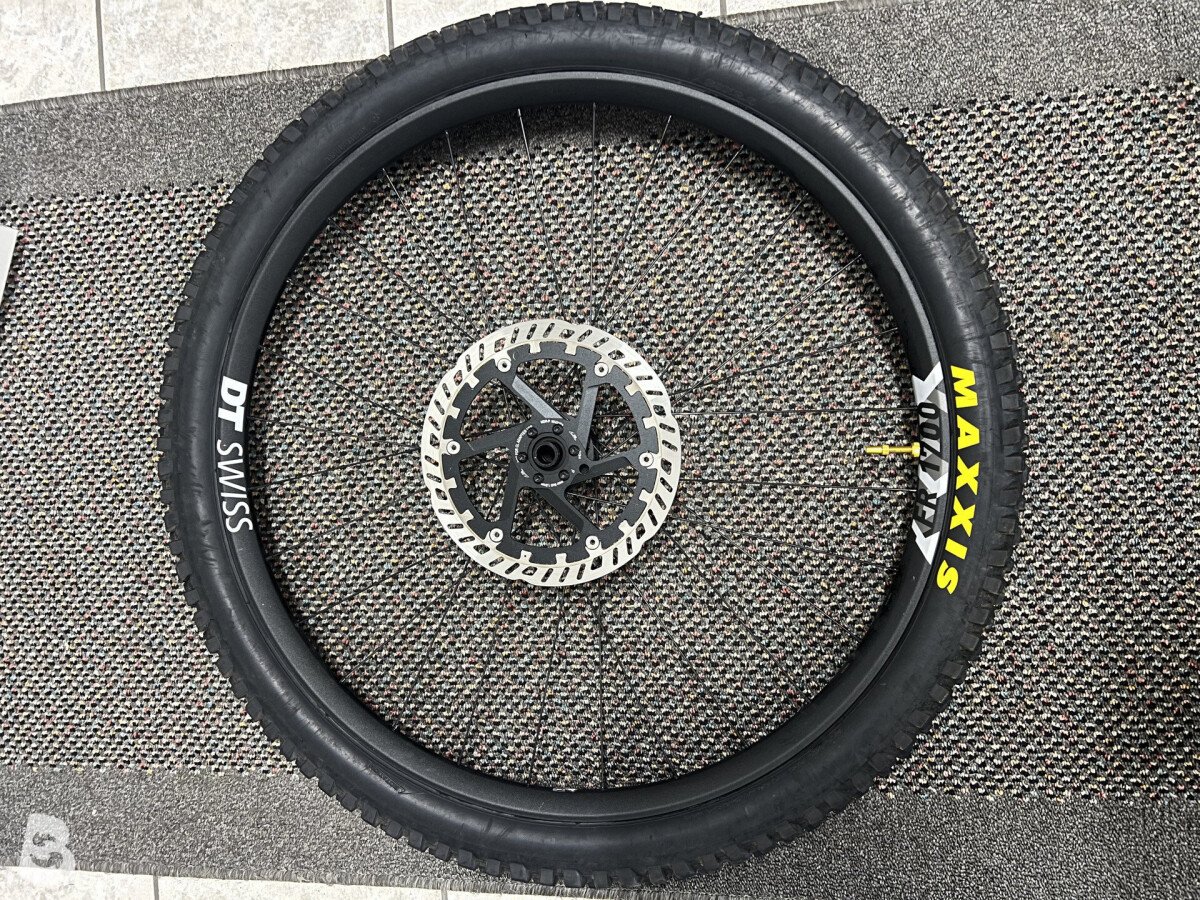 Dt Swiss Fr1700 used