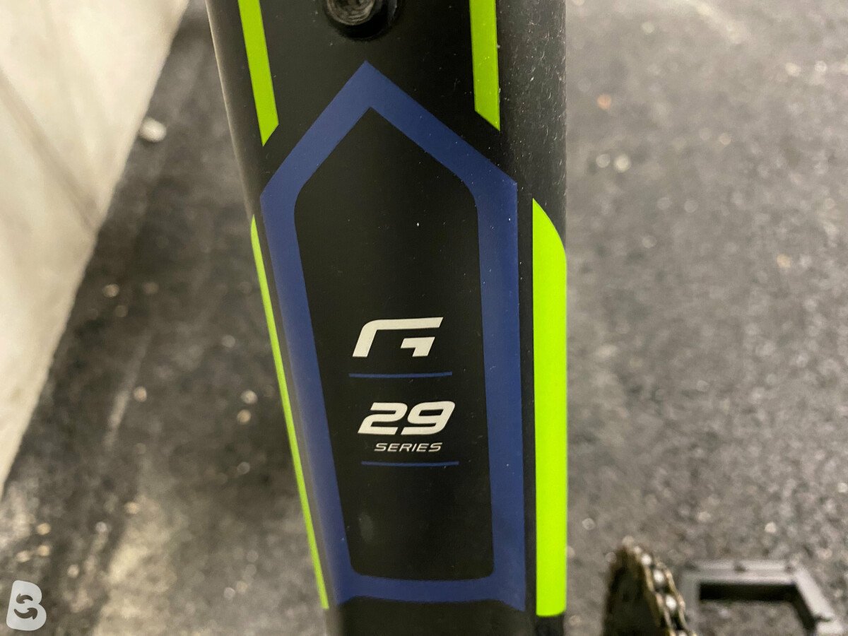 Genesis impact 4.0 online mtb 29