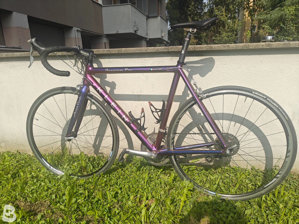 Vélo de course QUANTUM Tri Comp 2 Noir