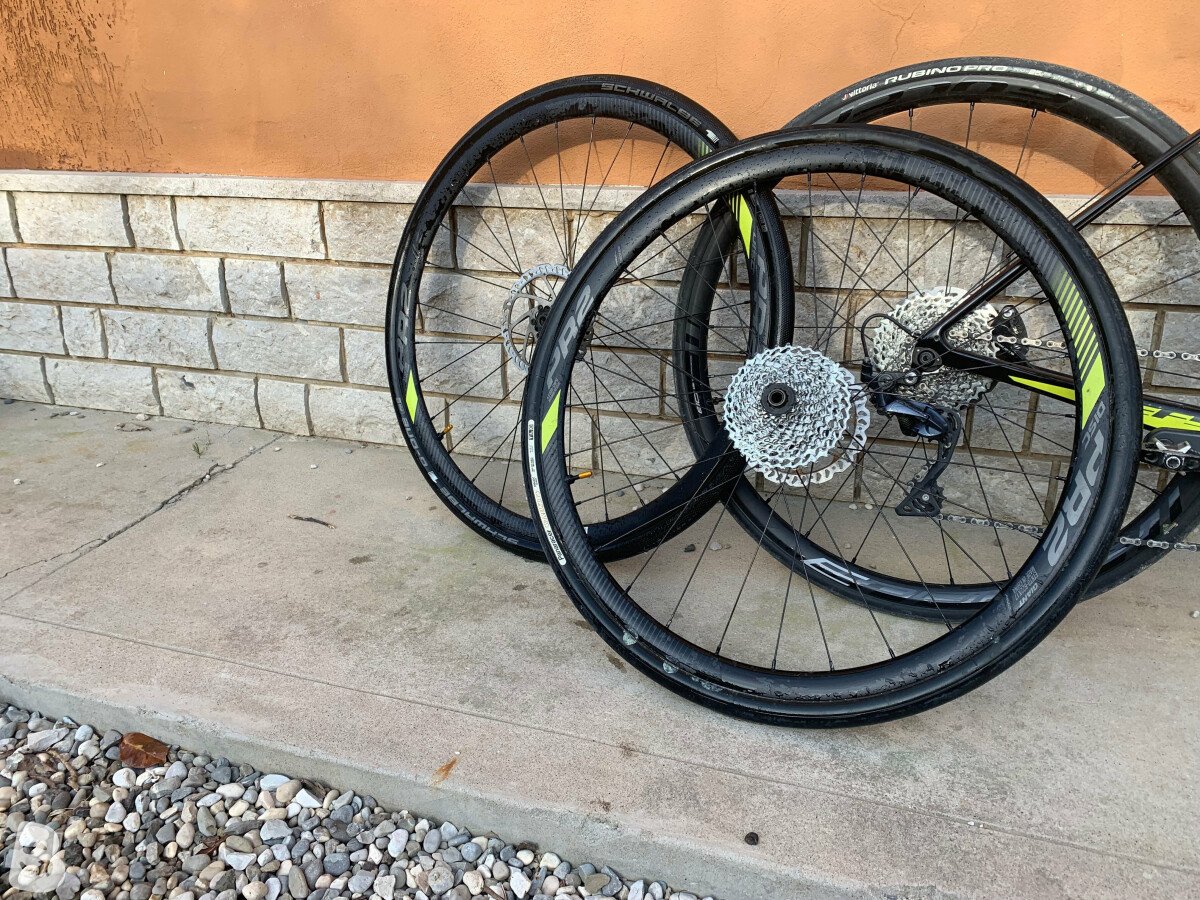 giant defy advanced 1 hrd 2018