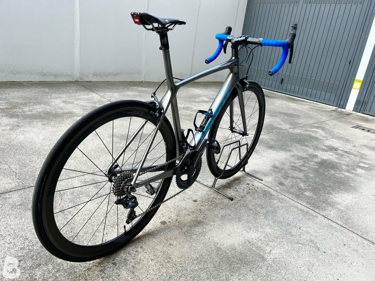 Giant tcr advanced sl 2 hot sale