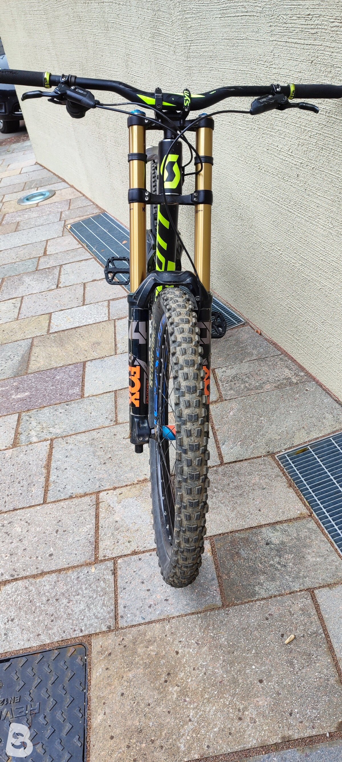 SCOTT マウンテンバイク DHギャンブラー720