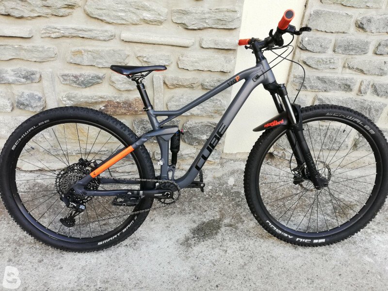 fahrradhelm test e bike Logan Retro Cooler moderner sicherer E-Bike-Helm