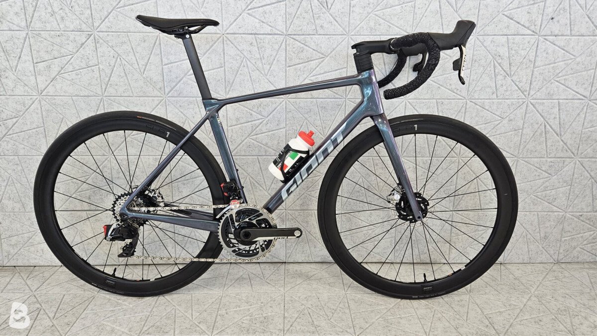 Giant TCR ADVANCED PRO 2025 SRAM RED AXS LTD ED 2025 used