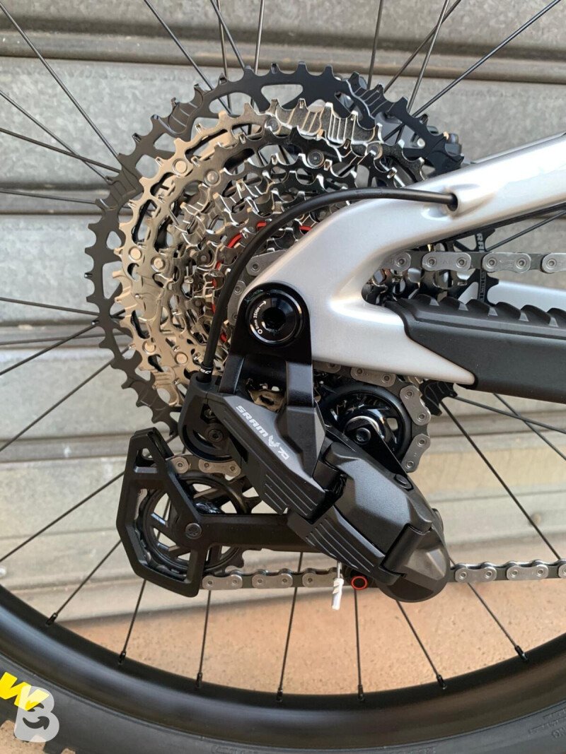Santa Cruz Megatower kit 70 2026 used