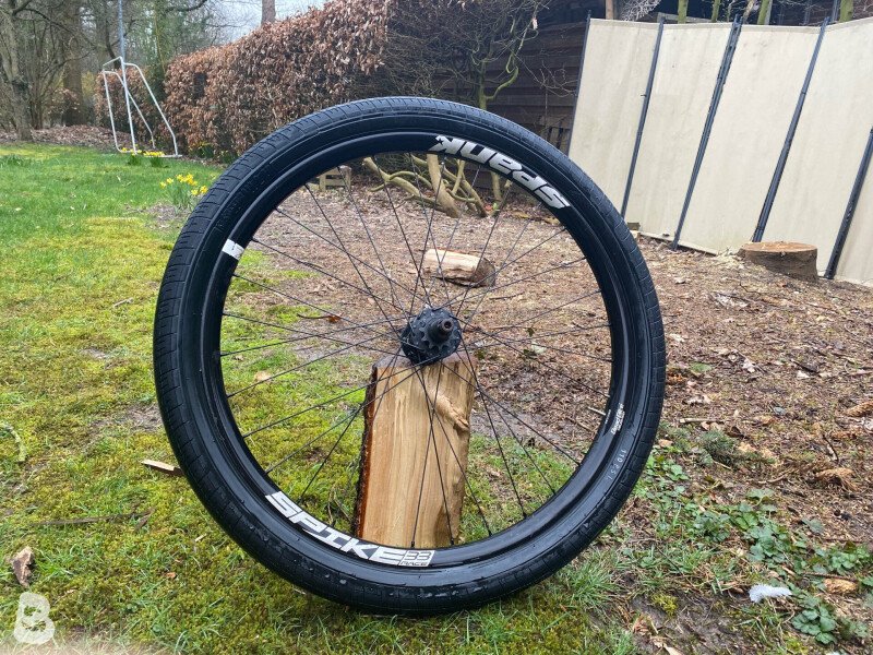 Vorderrad 700 Rennrad Scheibe Doppelwand (Tubeless Möglich