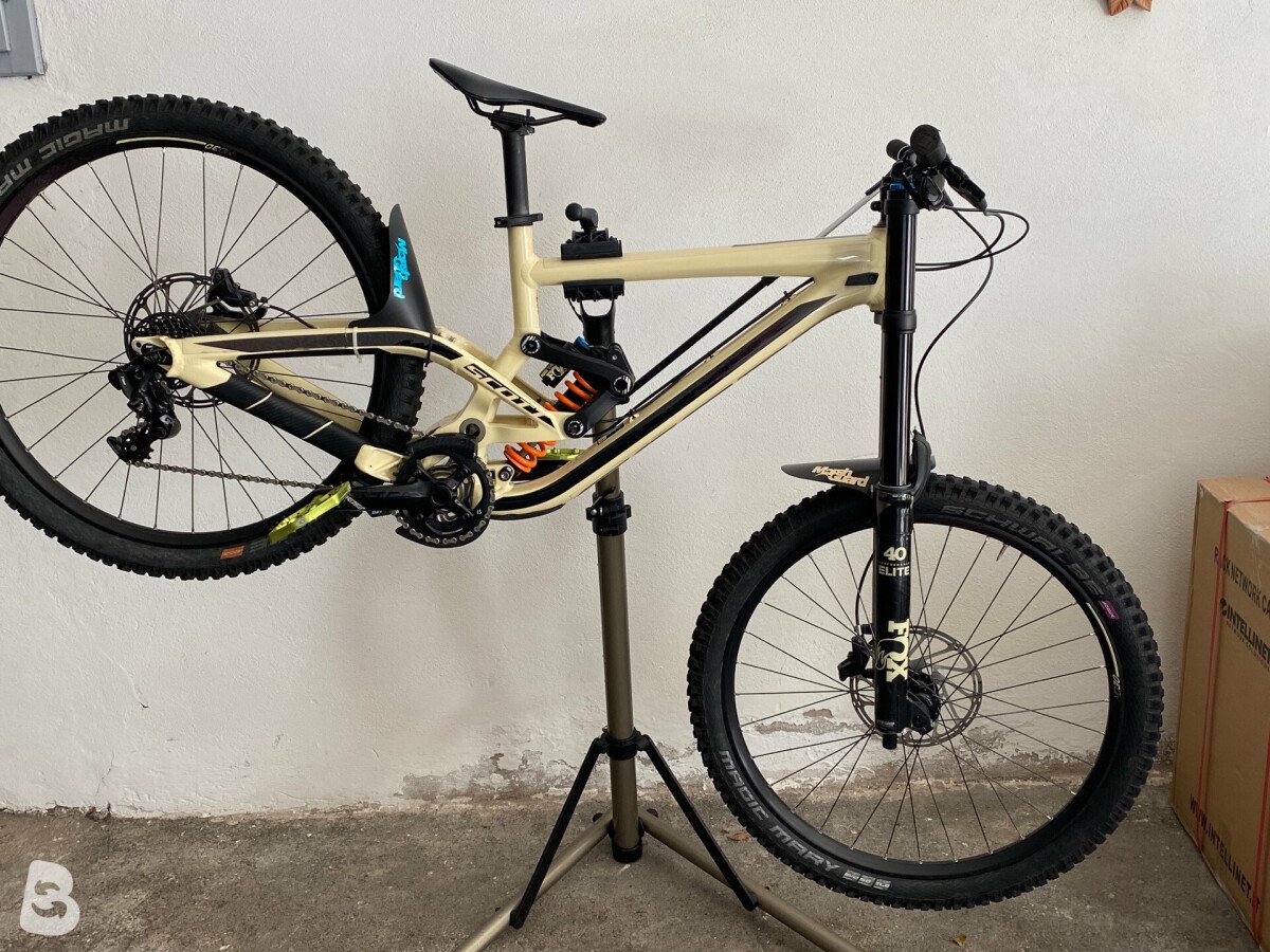 Scott deals gambler 2019