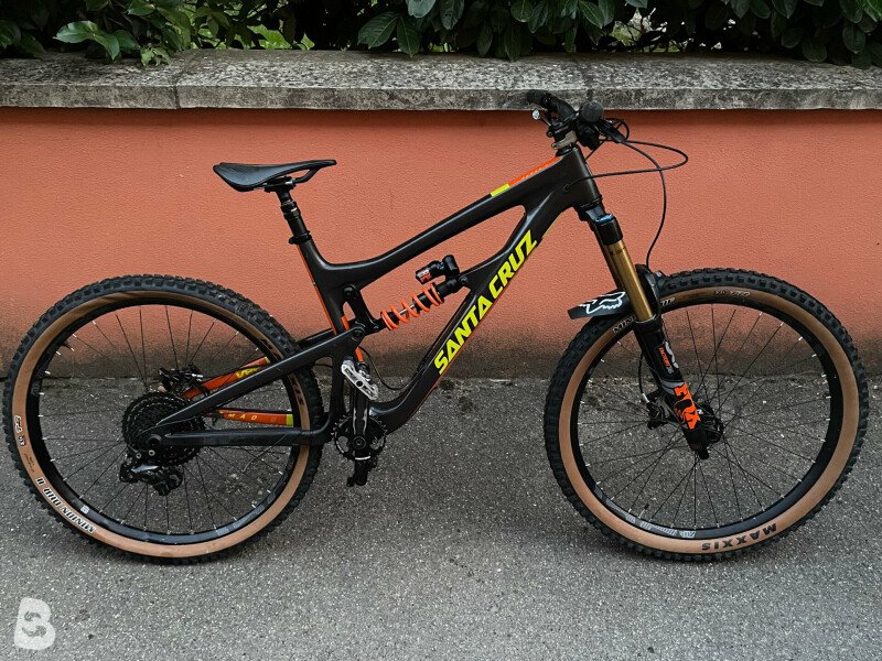 Santa Cruz Nomad Carbon R 2017 used