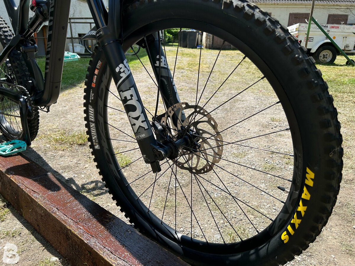 Canyon hot sale 27.5 plus