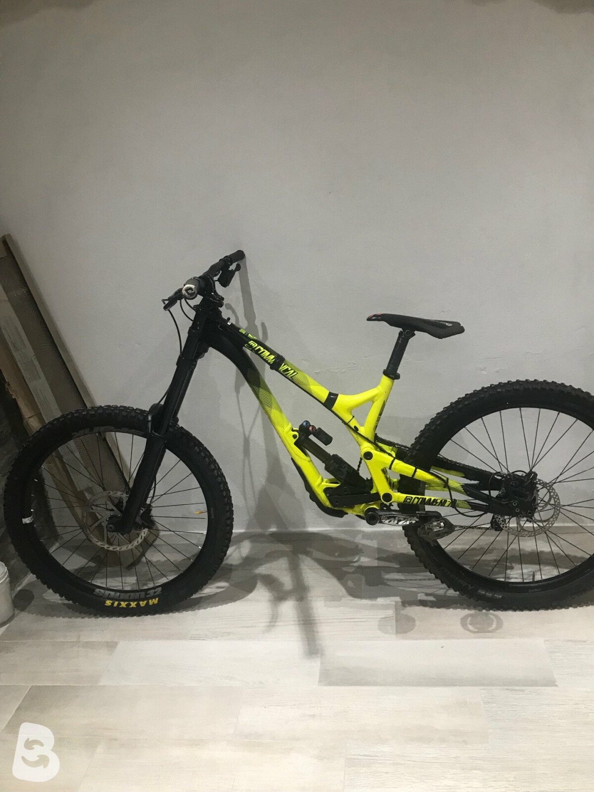 Vtt best sale dh commencal