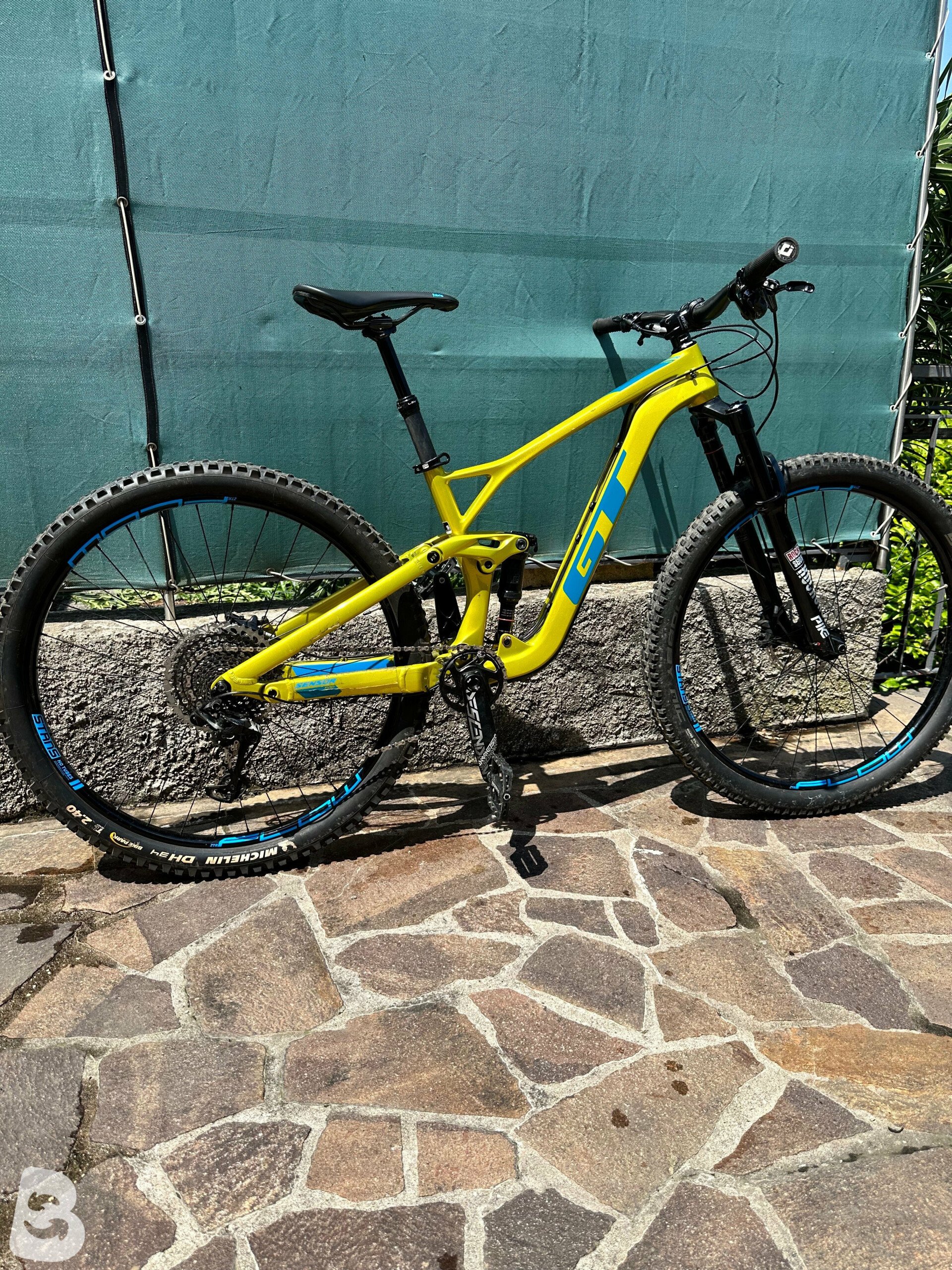 GT Pro sensor carbon 2019 used