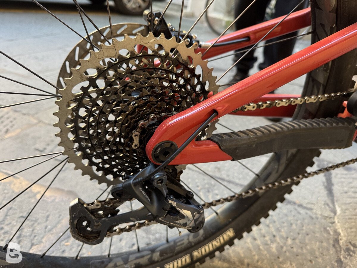 Santa Cruz Heckler Carbon X01 RSV 2024 used