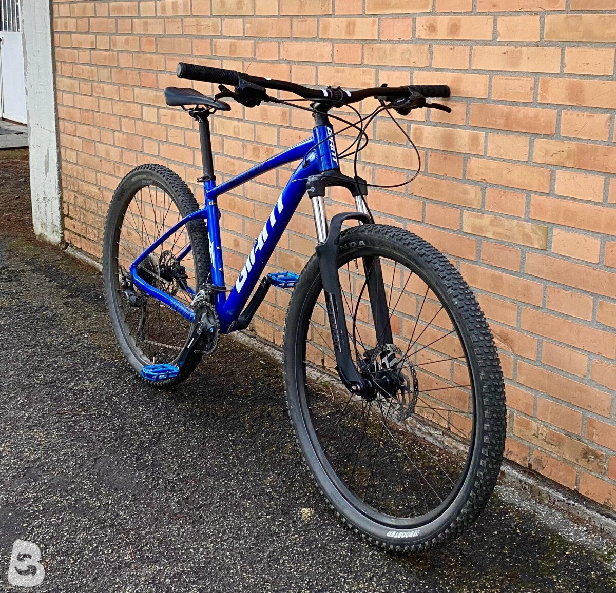 Giant Talon 3 2022 used Giant Talon 3 2022 used
