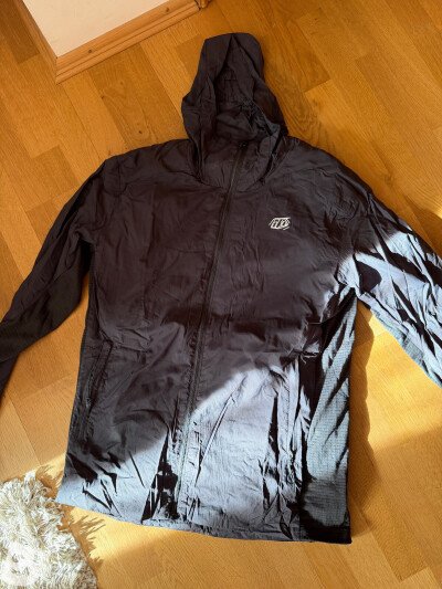 Troy Lee Designs Mathis Jacket Mono Carbon 2025