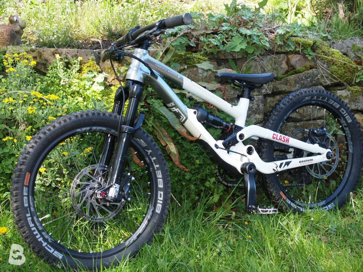 Commencal kids sales bike